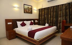 Hotel Skml Grand